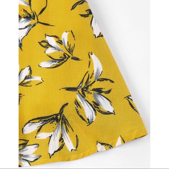 SALE Gorgeous NWT skirt - Picture 4 of 4